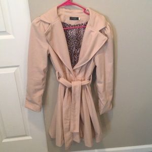 Jacket with belt